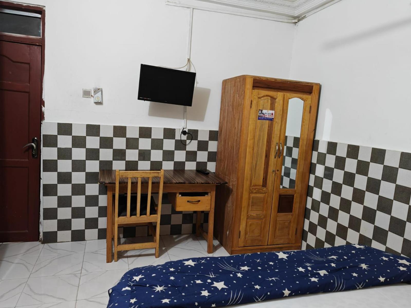 Elizz Guest House Janman Zewnętrze zdjęcie