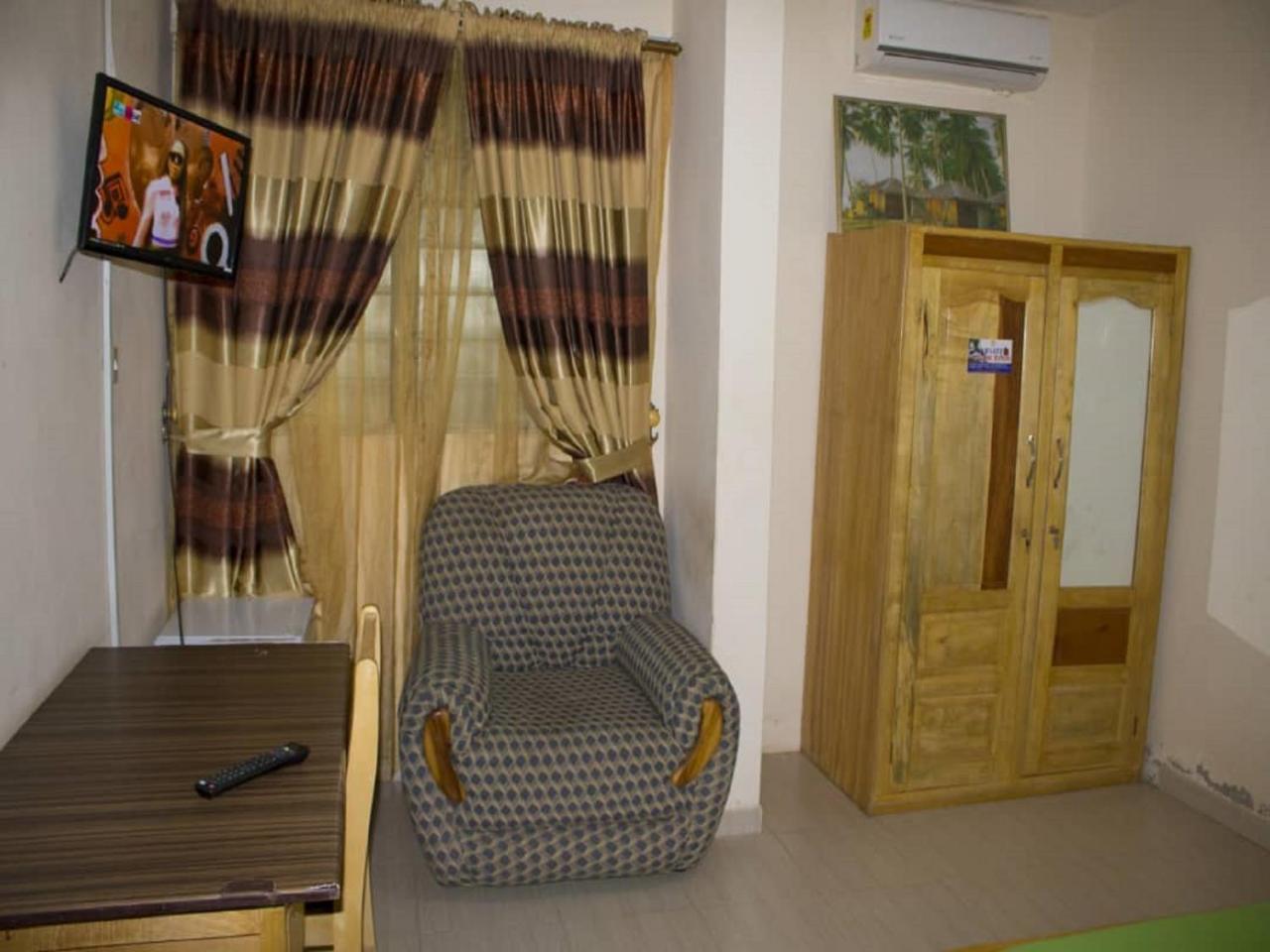 Elizz Guest House Janman Zewnętrze zdjęcie